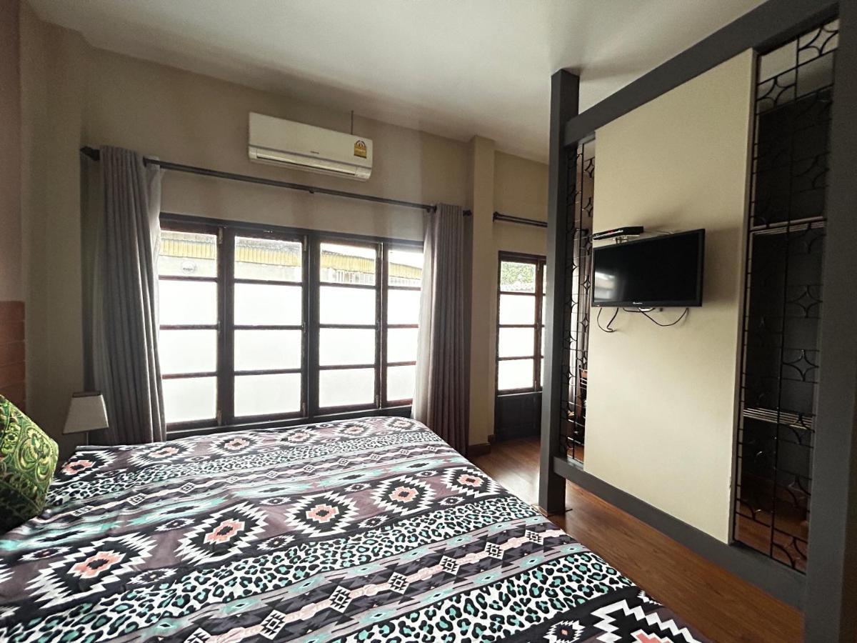 Villa'S Homestay Chiang Mai Exterior photo